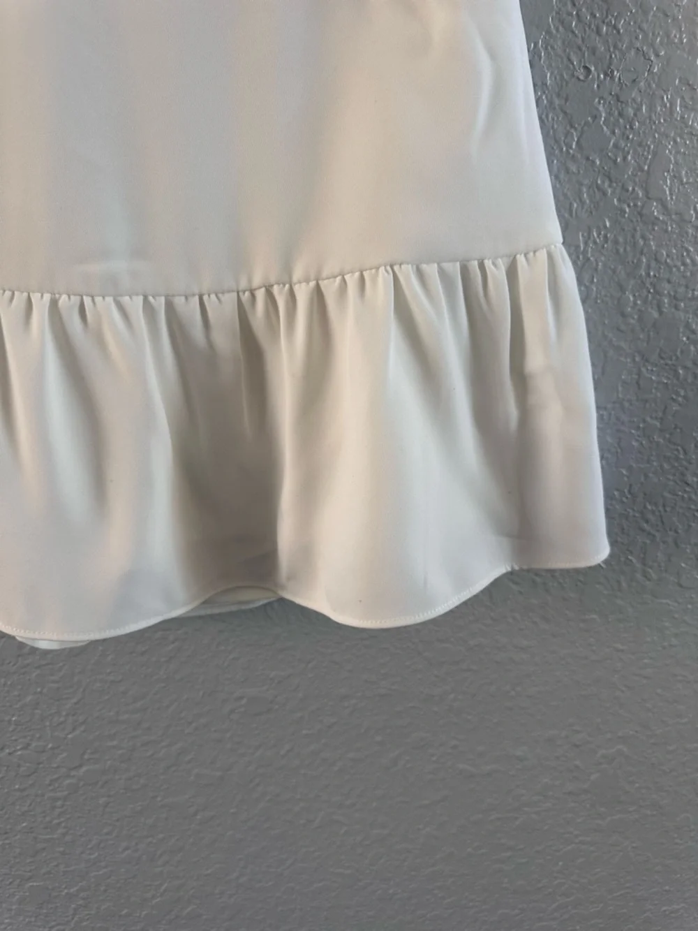 Amanda Uprichard White Ruffle Mini Skirt Size S Flowy Flare Hem Feminine